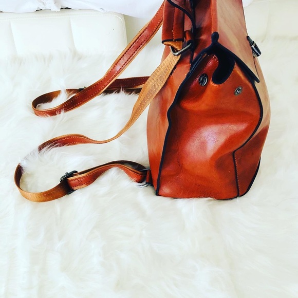 Backpack - Picture 2 of 5